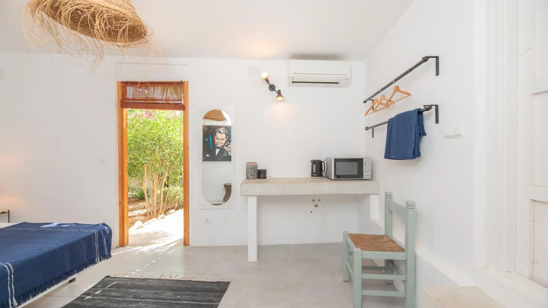 Chic Ibiza Villa Nearby Olivera Beach サンタ・エウラリア・デス・リウ 0*,  スペイン