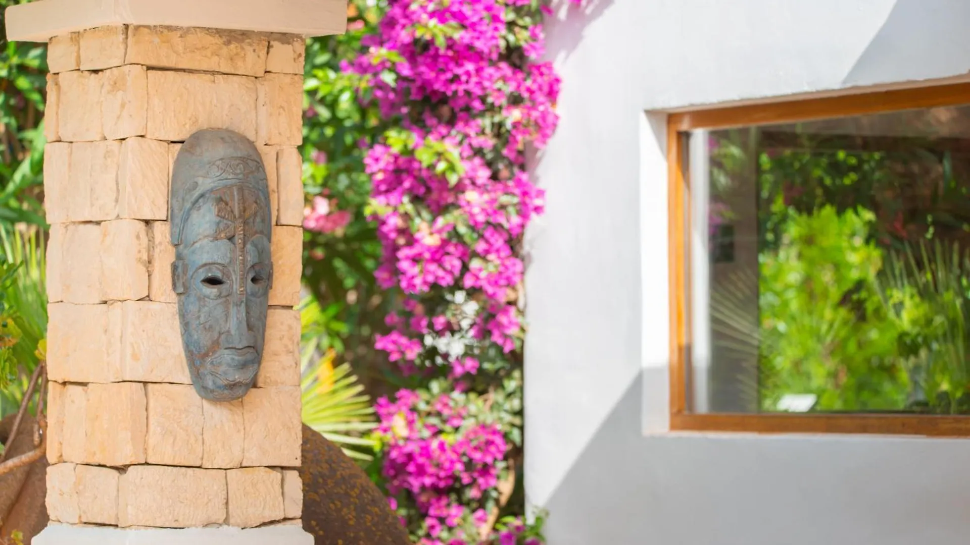 Chic Ibiza Villa Nearby Olivera Beach サンタ・エウラリア・デス・リウ スペイン