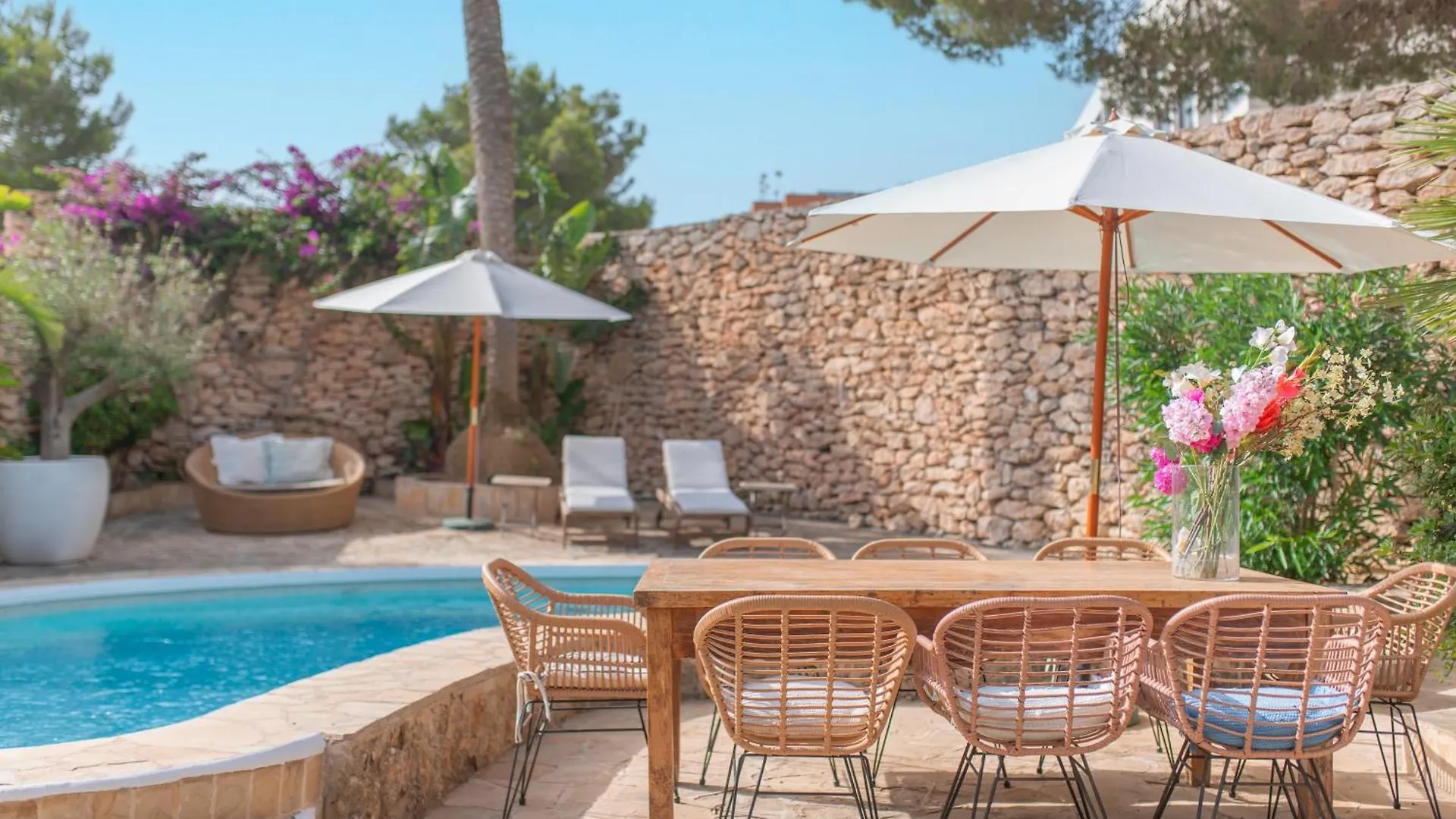 Chic Ibiza Villa Nearby Olivera Beach サンタ・エウラリア・デス・リウ
